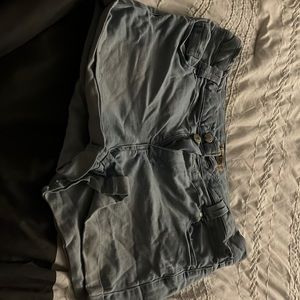 Stretchy blue Jean shorts